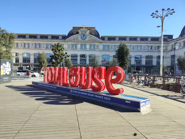 day07-toulouse-sign