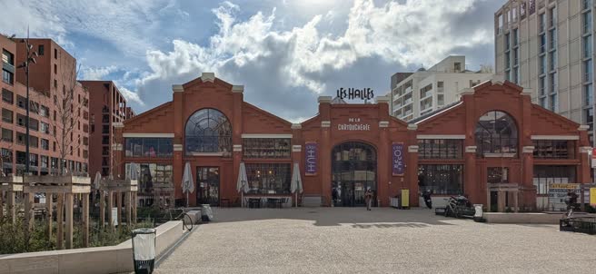 day15-halles-des-chacuteries-outside