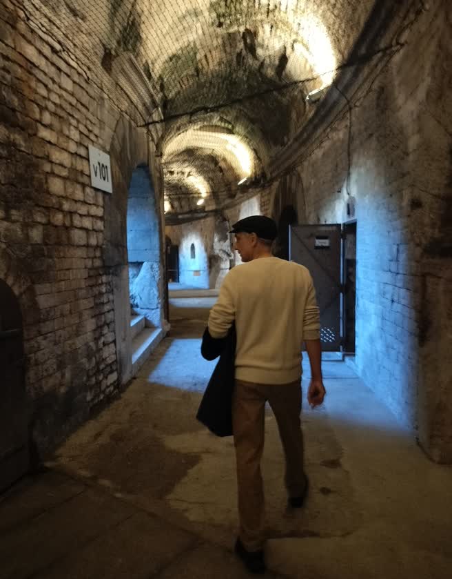 day21-colleseum-hallway-jamil